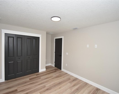 55 Louisiana Drive - Photo Thumbnail 28