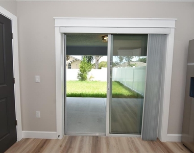 55 Louisiana Drive - Photo Thumbnail 16