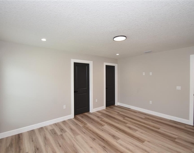 55 Louisiana Drive - Photo Thumbnail 20