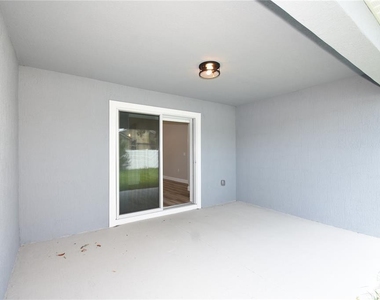 55 Louisiana Drive - Photo Thumbnail 17