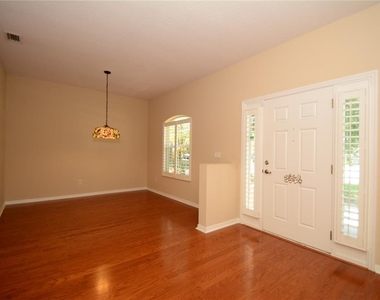 36 Reidsville Drive - Photo Thumbnail 4