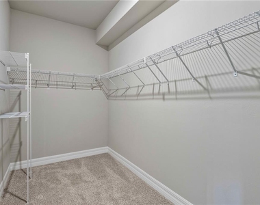 16420 Seven Lakes Avenue - Photo Thumbnail 23