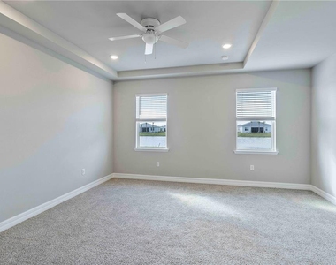 16420 Seven Lakes Avenue - Photo Thumbnail 21