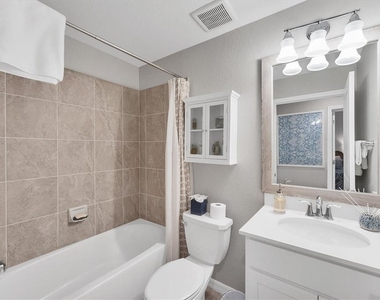 14184 Heritage Landing Boulevard - Photo Thumbnail 23