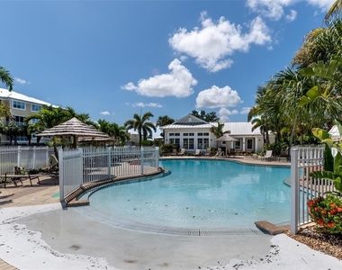 10521 Amberjack Way - Photo Thumbnail 54
