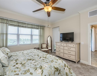 10521 Amberjack Way - Photo Thumbnail 33
