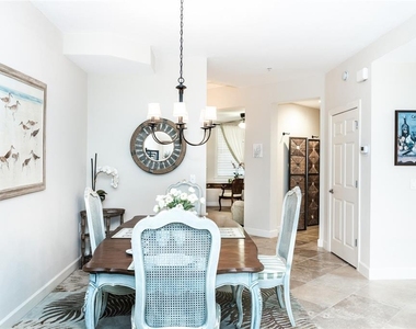 10521 Amberjack Way - Photo Thumbnail 8