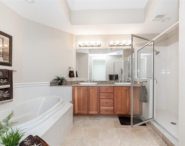 10521 Amberjack Way - Photo Thumbnail 38