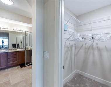 10521 Amberjack Way - Photo Thumbnail 36