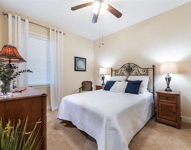 10521 Amberjack Way - Photo Thumbnail 43