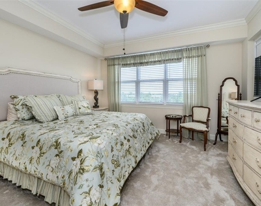 10521 Amberjack Way - Photo Thumbnail 32