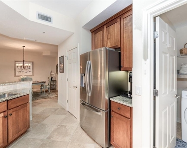 10521 Amberjack Way - Photo Thumbnail 15