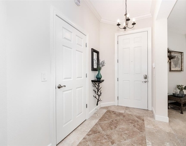 10521 Amberjack Way - Photo Thumbnail 5