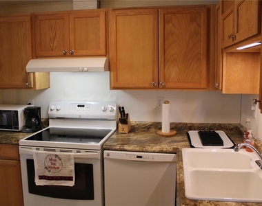 5316 53rd Avenue E - Photo Thumbnail 4