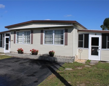 5316 53rd Avenue E - Photo Thumbnail 1