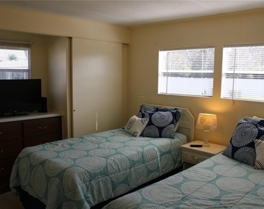 5316 53rd Avenue E - Photo Thumbnail 15