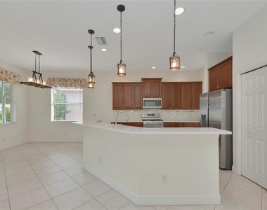 6841 74th Street Circle E - Photo Thumbnail 12