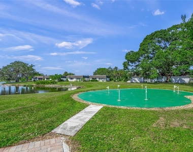 1325 Glen Oaks Drive E - Photo Thumbnail 39