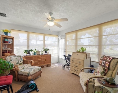 1325 Glen Oaks Drive E - Photo Thumbnail 28