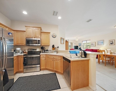 8326 Summer Greens Terrace - Photo Thumbnail 21