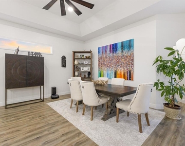 9405 Boxthorn Place - Photo Thumbnail 14