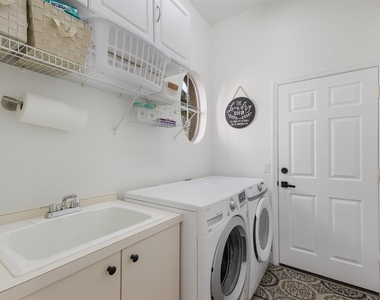 9405 Boxthorn Place - Photo Thumbnail 64
