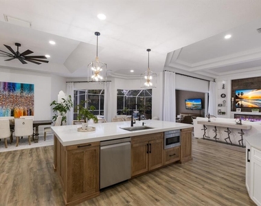 9405 Boxthorn Place - Photo Thumbnail 11