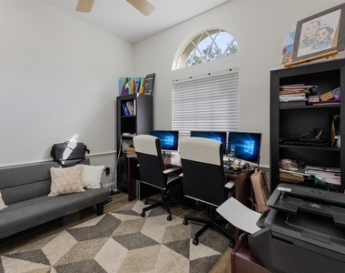 9405 Boxthorn Place - Photo Thumbnail 58