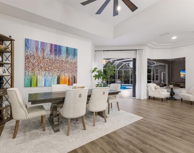 9405 Boxthorn Place - Photo Thumbnail 15
