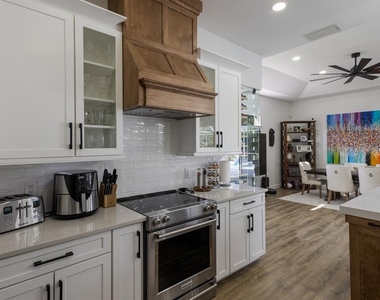 9405 Boxthorn Place - Photo Thumbnail 41