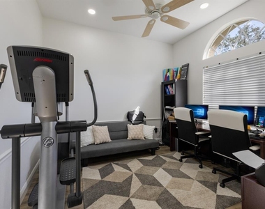 9405 Boxthorn Place - Photo Thumbnail 57