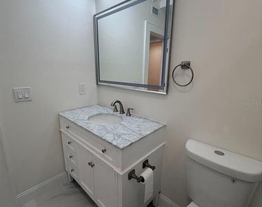 1221 N Palm Avenue - Photo Thumbnail 16