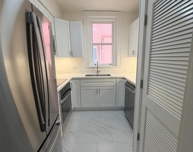 1221 N Palm Avenue - Photo Thumbnail 5