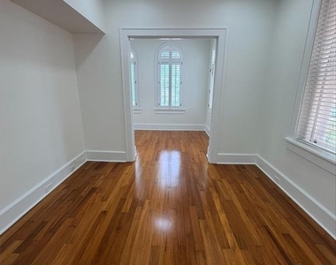1221 N Palm Avenue - Photo Thumbnail 9