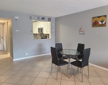 2763 Woodgate Lane - Photo Thumbnail 9