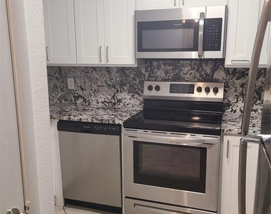 2763 Woodgate Lane - Photo Thumbnail 12