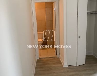 West 34th Street & 10th Avenue - Photo Thumbnail 4