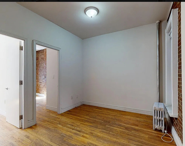 East 91st Street - Photo Thumbnail 2