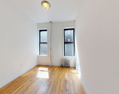 East 91st Street - Photo Thumbnail 4
