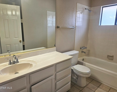 1120 Coyote Lane - Photo Thumbnail 17
