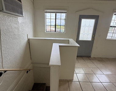 1018 Lakewood Road - Photo Thumbnail 13