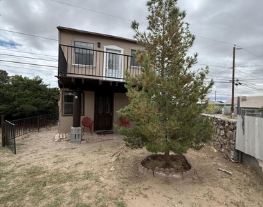 1018 Lakewood Road - Photo Thumbnail 2