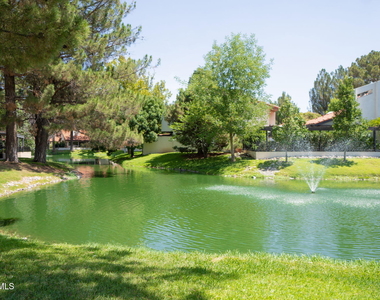 5205 Valley Spring Way - Photo Thumbnail 18