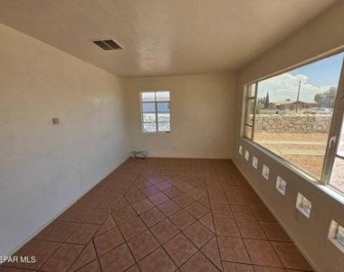 5409 Timberwolf Drive - Photo Thumbnail 7