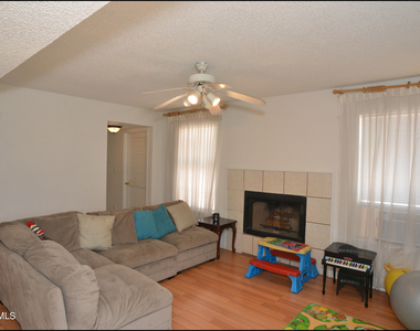 7528 Luz De Lumbre Avenue - Photo Thumbnail 8
