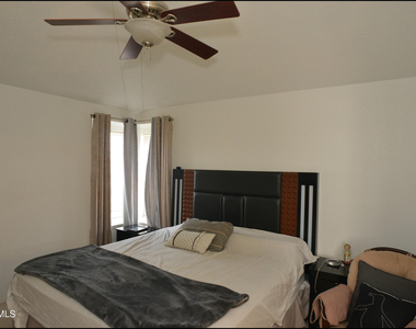 7528 Luz De Lumbre Avenue - Photo Thumbnail 19