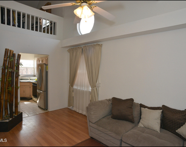 7528 Luz De Lumbre Avenue - Photo Thumbnail 3