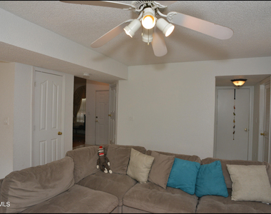 7528 Luz De Lumbre Avenue - Photo Thumbnail 7