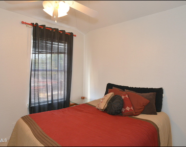 7528 Luz De Lumbre Avenue - Photo Thumbnail 25