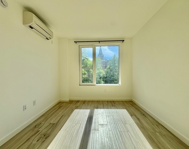 2718 Church Avenue - Photo Thumbnail 3
